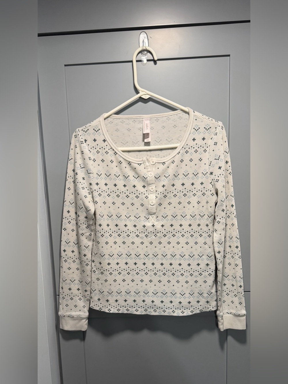 Auden Cream Long-Sleeve Henley Top with Subtle Pattern